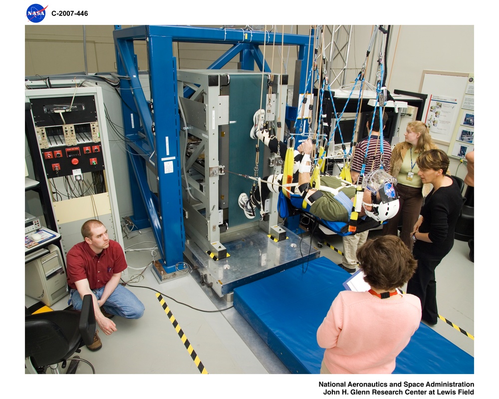 Enhanced Zero gravity Locomotion Simulator (eZLS)