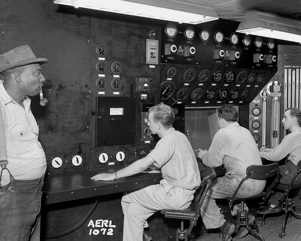 DVIDS - Images - ENGINE TEST SETUP AND CONTROL PANEL AT ENGINE 1 PROP ...