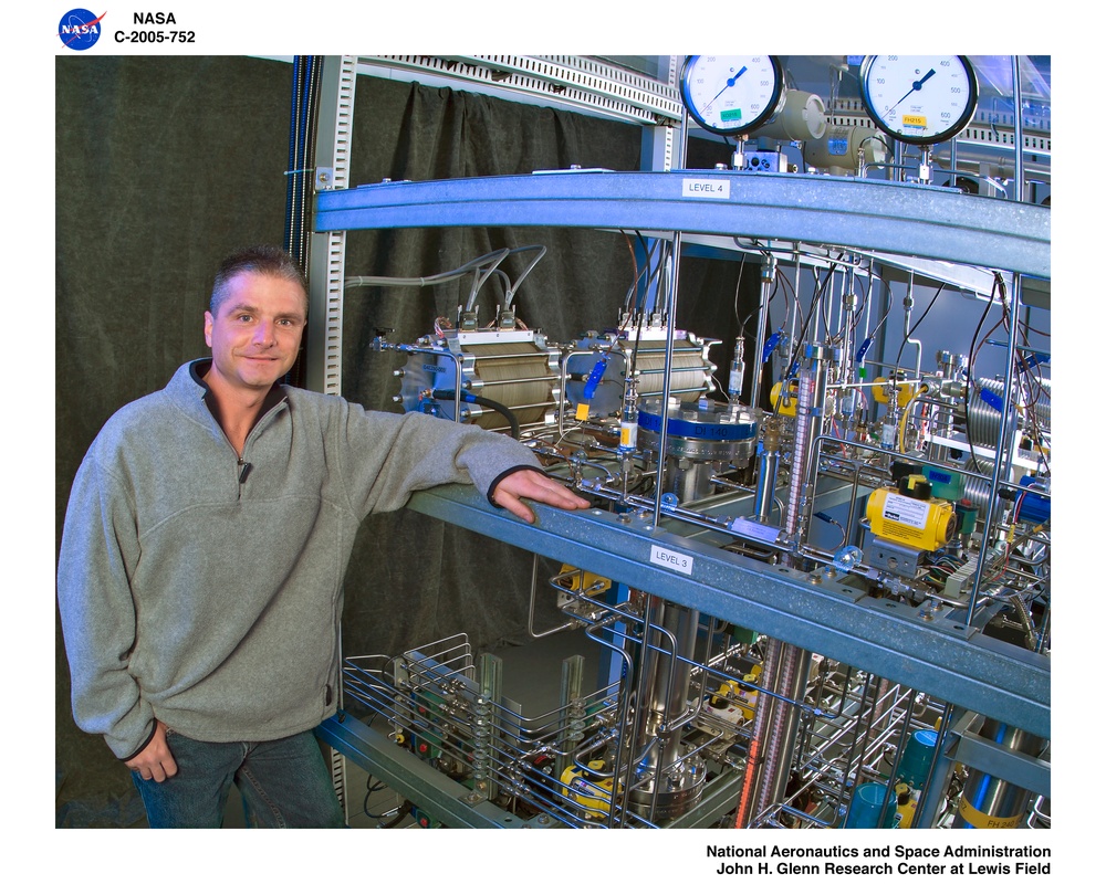 The closed loop regenerative fuel cell test and the Integrated Equipment Assembly