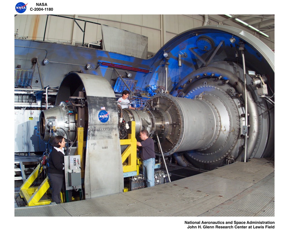 Pratt &amp; Whitney Canada 307A engine test