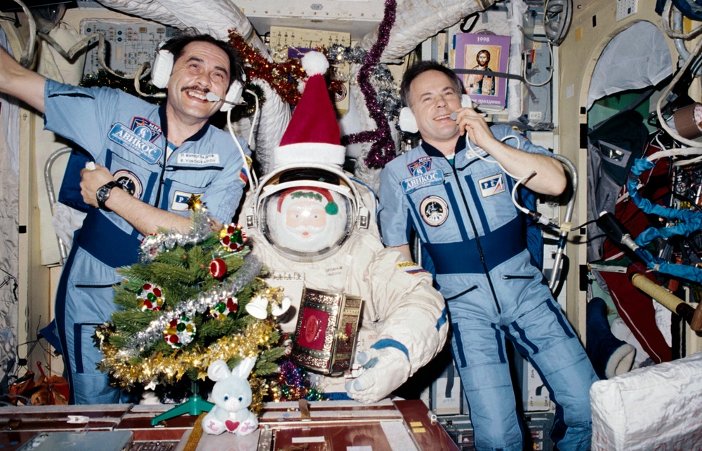 Christmas 1997 on the Mir Space Station
