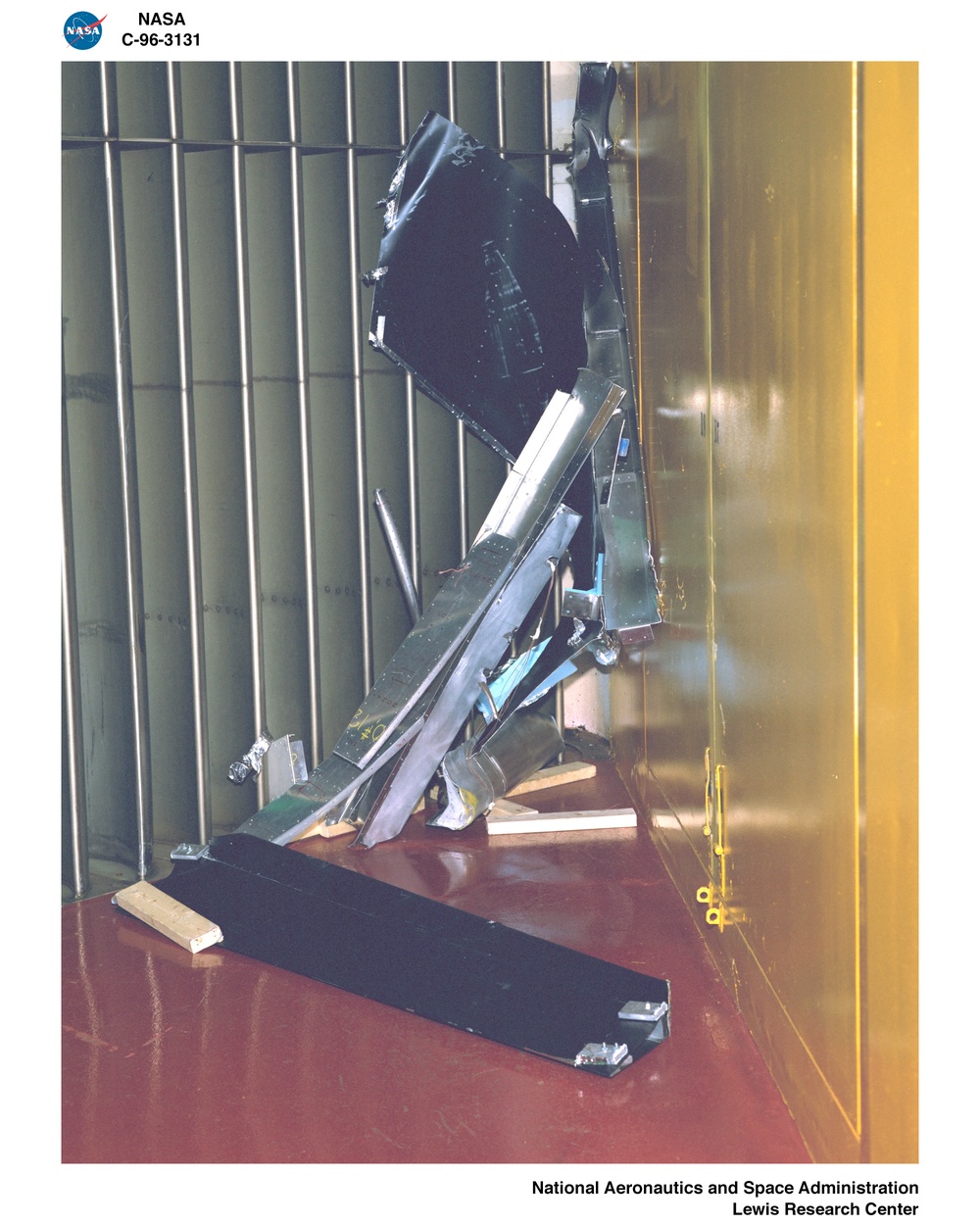 SINO SWEARINGEN INBOARD WING SUCTION MODEL IN ICING RESEARCH TUNNEL IRT