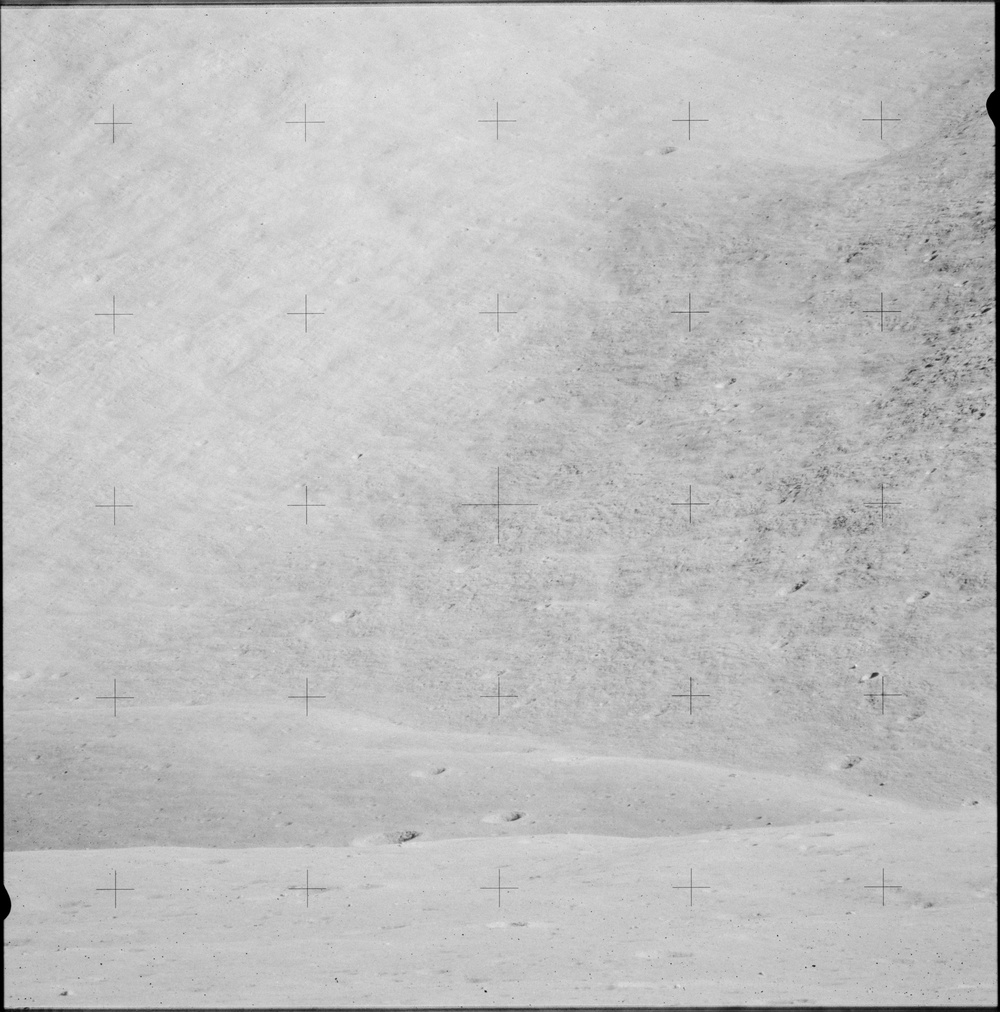 Apollo 17, Sta 2A, N MASSIF