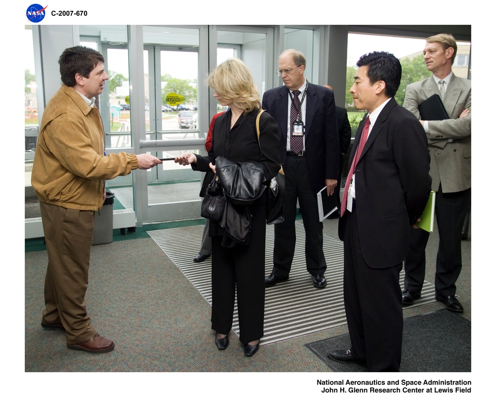 Visit to the Glenn Research Center by the Associate Administrator for Aeronautics and the Office of Management and Budget (OMB) Examiner