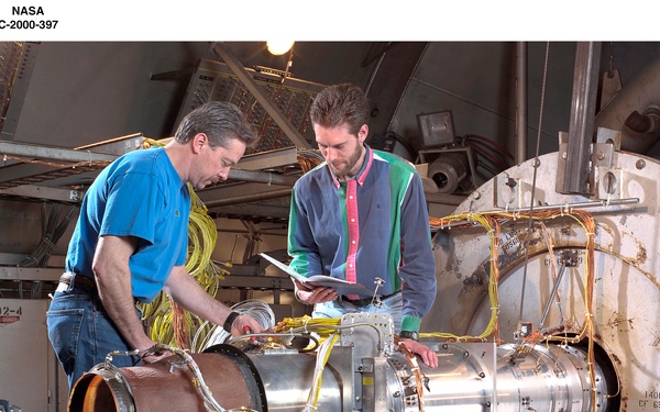 GENERAL AVIATION PROGRAM / WILLIAMS INTERNATIONAL FJX-2 ENGINE INSTALLATION - WILLIAM GUCKIAN WITH WILLIAMS INTERNATIONAL AND RAY CASTNER FROM NASA