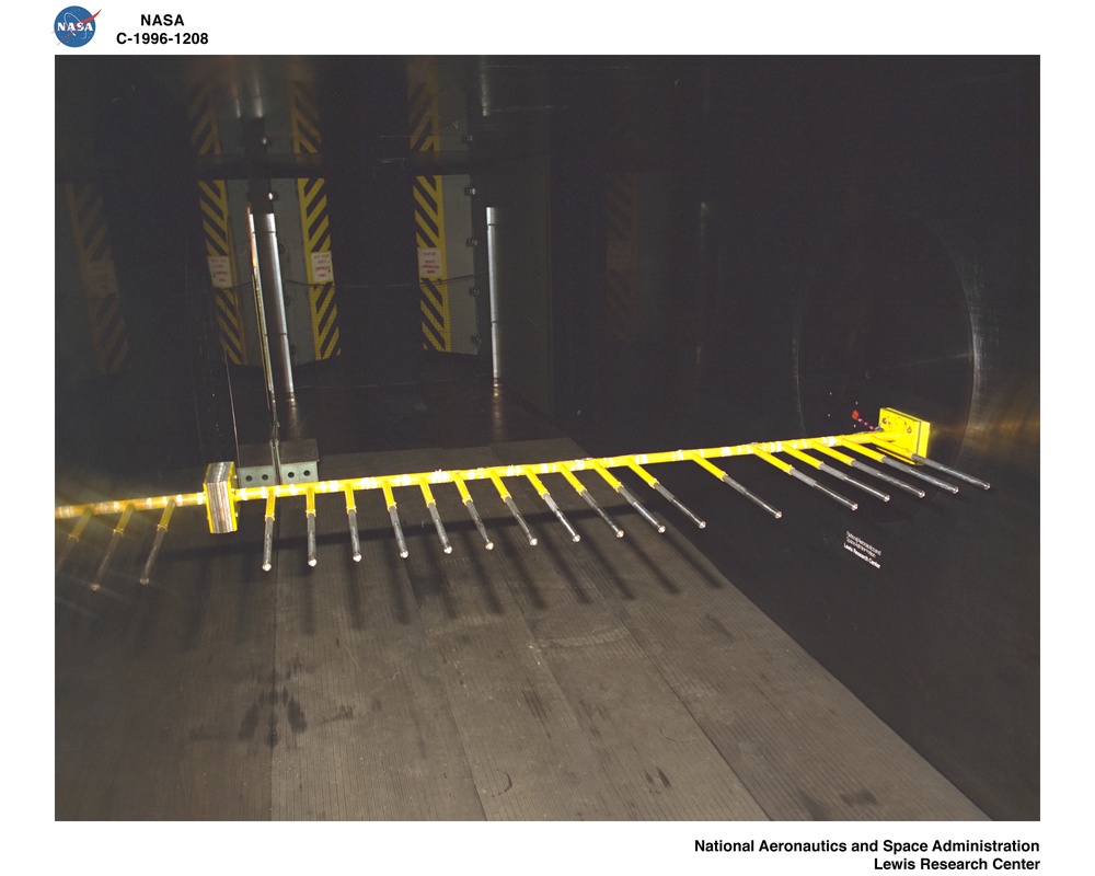 LOW SPEED ACCELERATION RAKE IN THE 10X10 FOOT WIND TUNNEL TEST SECTION