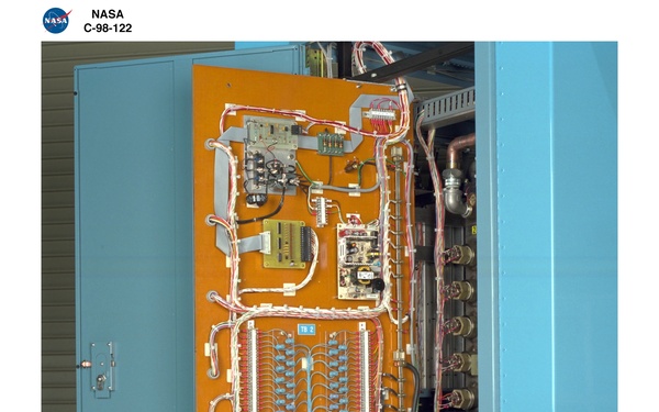 SOLAR ARRAY ELECTRICAL SIMULATOR SAES WITH TECHNICIANS AND ENGINEERING DESIGN AND ANALYSIS DIVISION