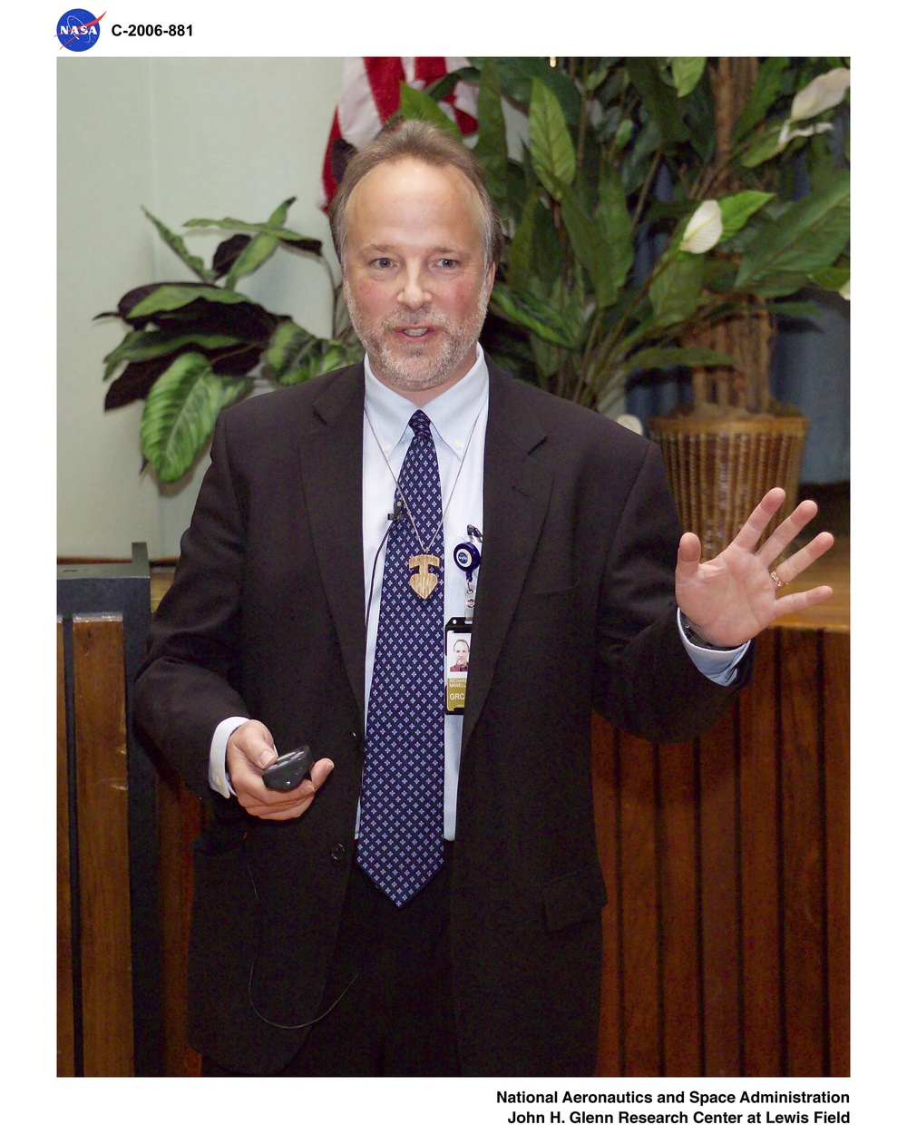 NASA Exploring and Safety Center (NESC) Crew Exploration Vehicle (CEV) Smart Buyer presentation to Director's Leadership Team (DLT)