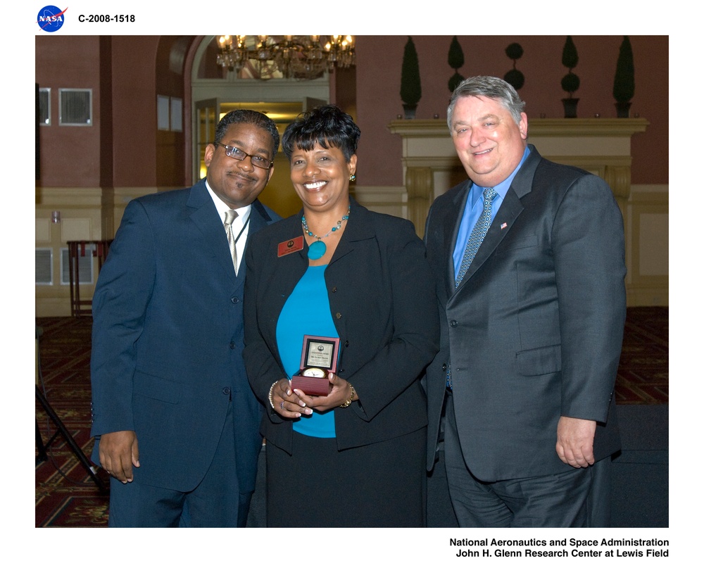 The Cleveland Federal Community Leadership Institute (CFCLI) Class of 2008 Graduation Award Reception
