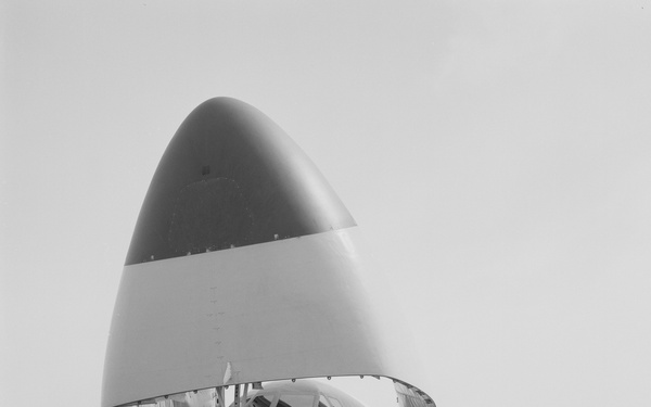 C-5A AIRPLANE AT BOMBER PLANT CLEVELAND OHIO