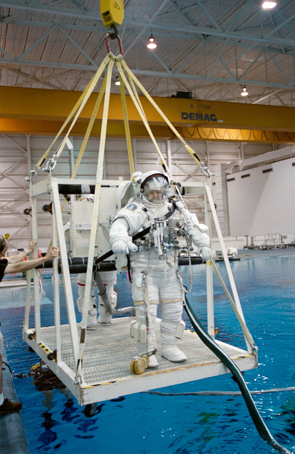 STS-114 EVA Training. Sonny Carter Training Facility,NBL with Soichi Noguchi