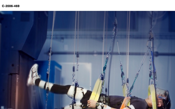 Zero Gravity Locomotion Simulator (ZLS) (0-g)