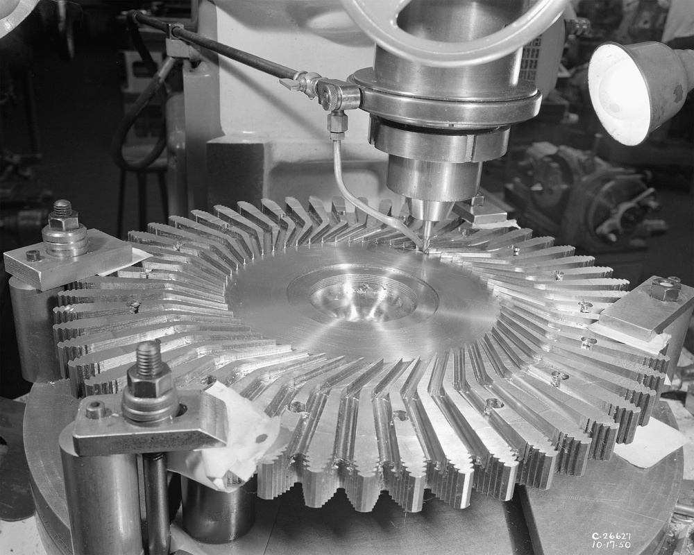 MILWAUKEE ROTARY HEAD MILL WITH J-33 TURBINE SETUP