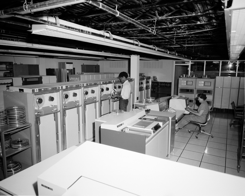 COMPUTER SERVICES DIVISION CSD - 4 PAGE CENTERFOLD AWARENESS STORY FOR THE LEWIS NEWS