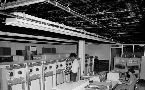 COMPUTER SERVICES DIVISION CSD - 4 PAGE CENTERFOLD AWARENESS STORY FOR THE LEWIS NEWS