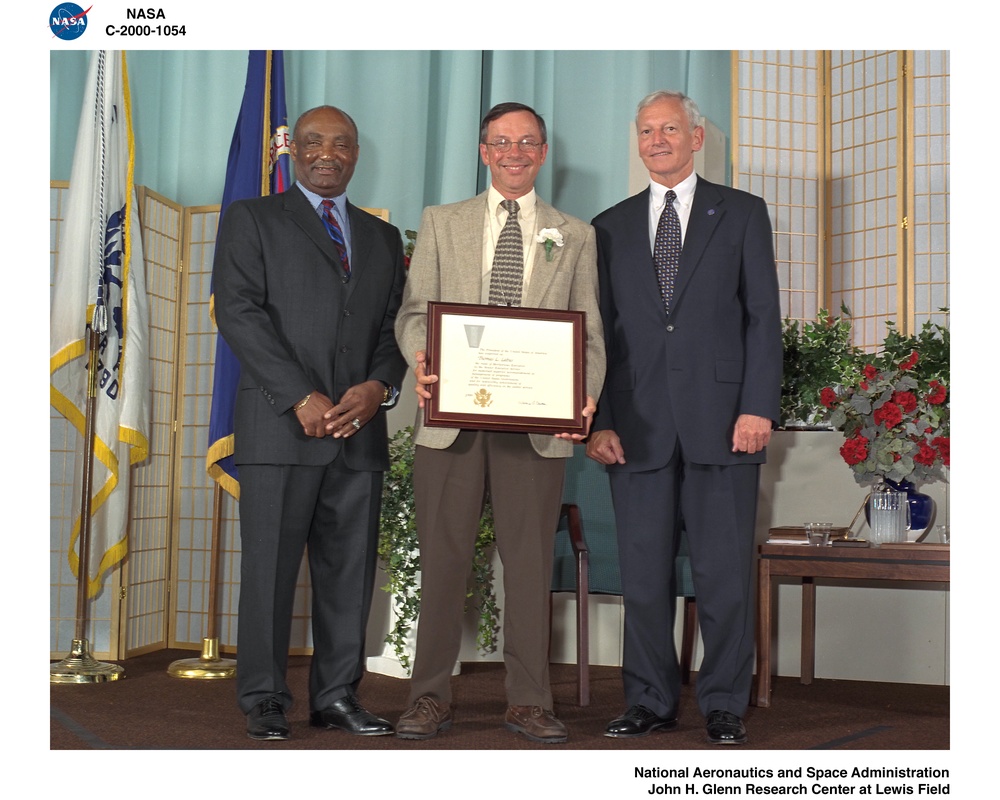 NASA 2000 HONOR AWARDS CEREMONY DON CAMPBELL - THOMAS LABUS - GENERAL DAILEY