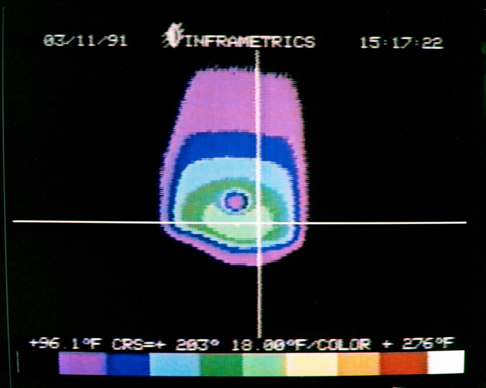 IR PICTURES OF KAPTON PYROHYSIS