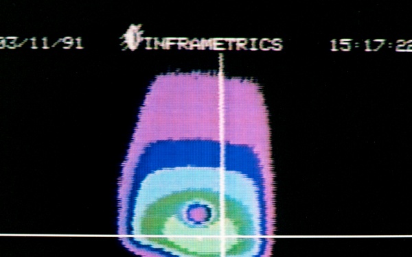 IR PICTURES OF KAPTON PYROHYSIS