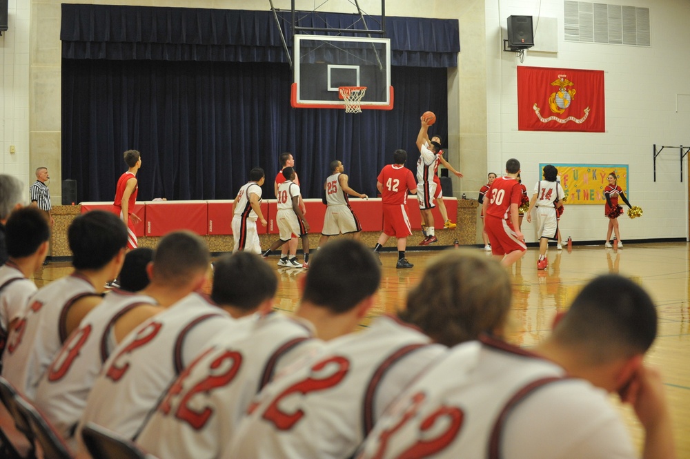 Warriors clip Owls in game’s final seconds