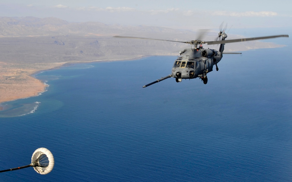 C-130P refuels CH-53s from HM-464 in Horn of Africa