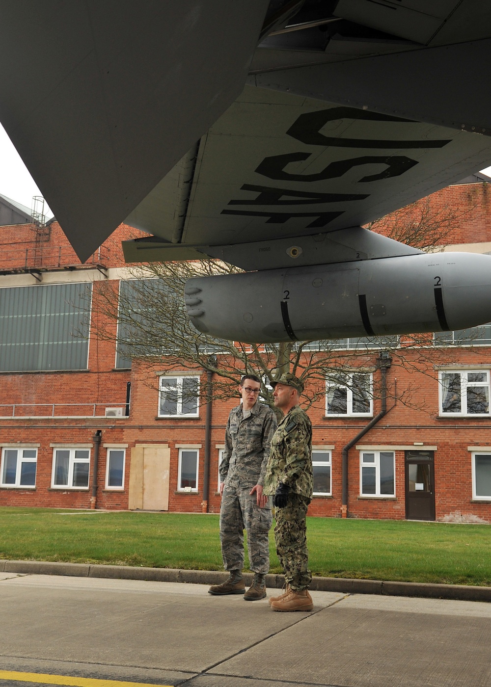 US Navy Adm. James Stavridis visits RAF Mildenhall, RAF Lakenheath