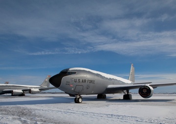 108th Wing removes snow from winter storm Nemo
