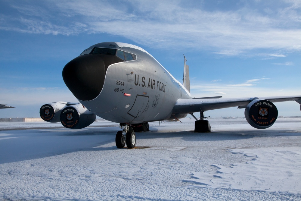 108th Wing removes snow from winter storm Nemo