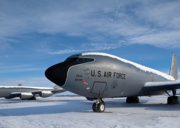 108th Wing removes snow from winter storm Nemo