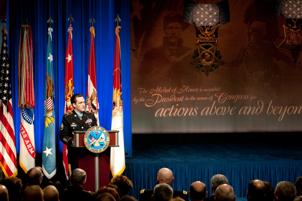 Romesha inducted into Pentagon 'Hall of Heroes'