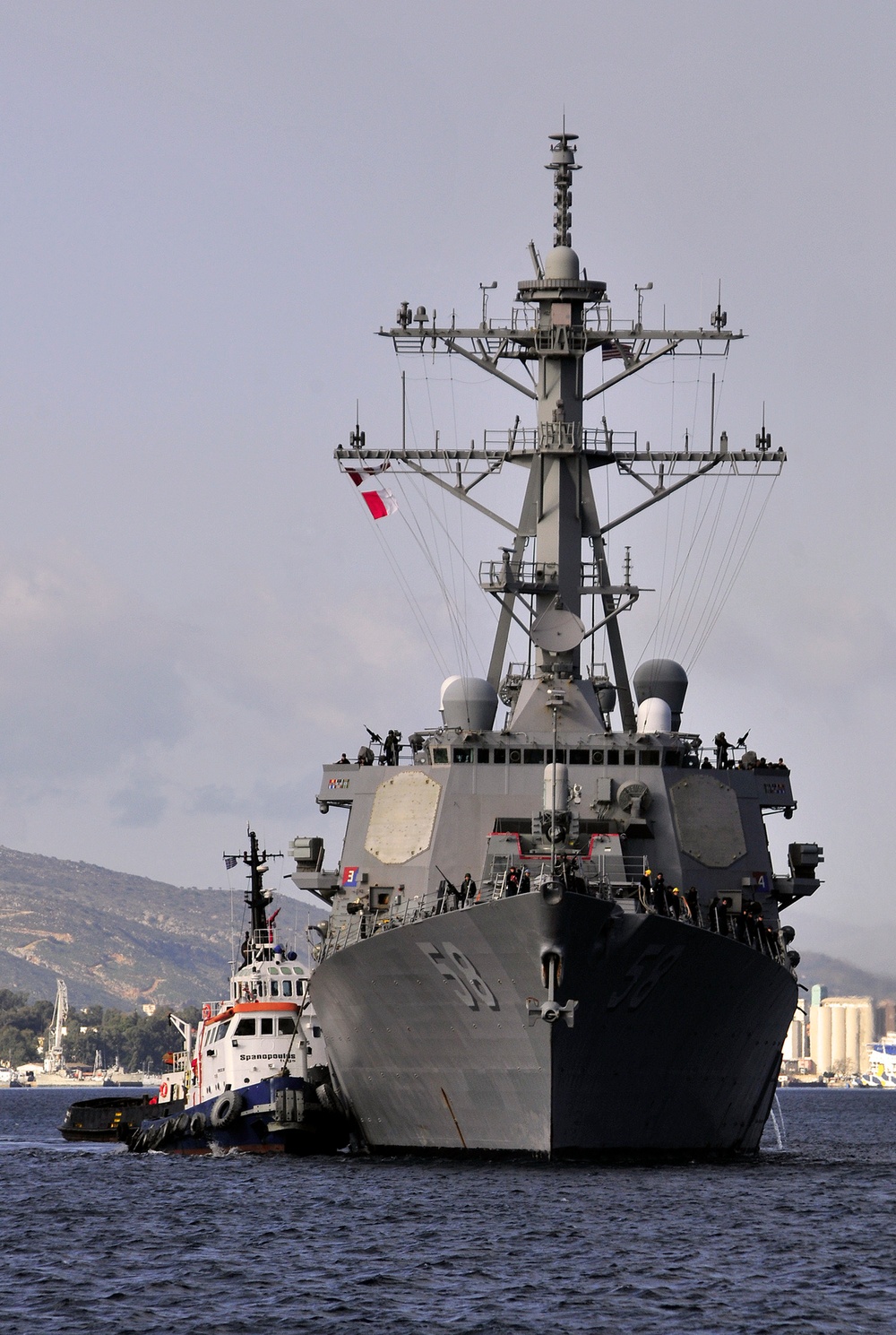 USS Laboon arrives in Souda Bay