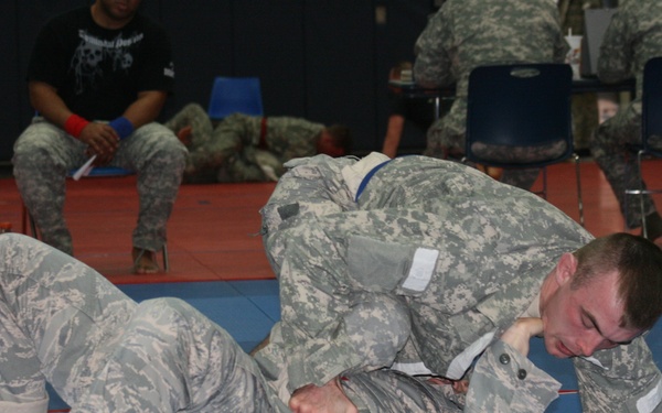 Guardsman is returning champion at MONG combatives tournament