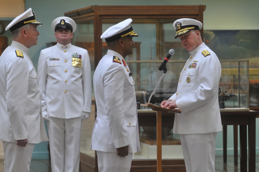 CNO meets with United Arab Emirates navy commander