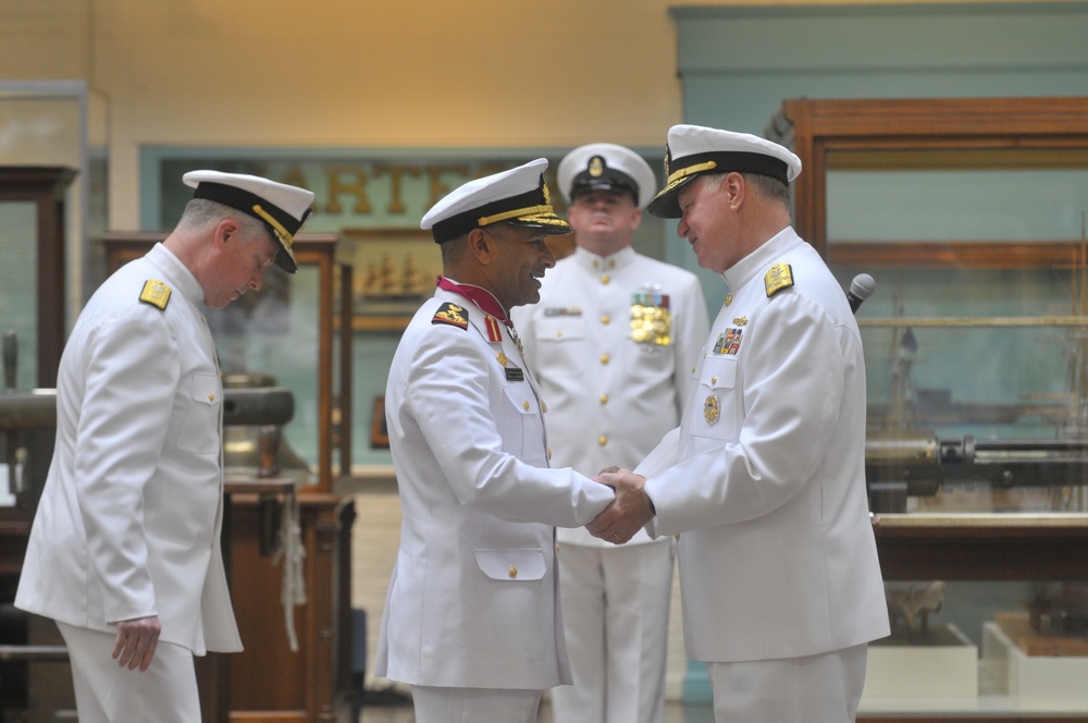 CNO meets with United Arab Emirates navy commander