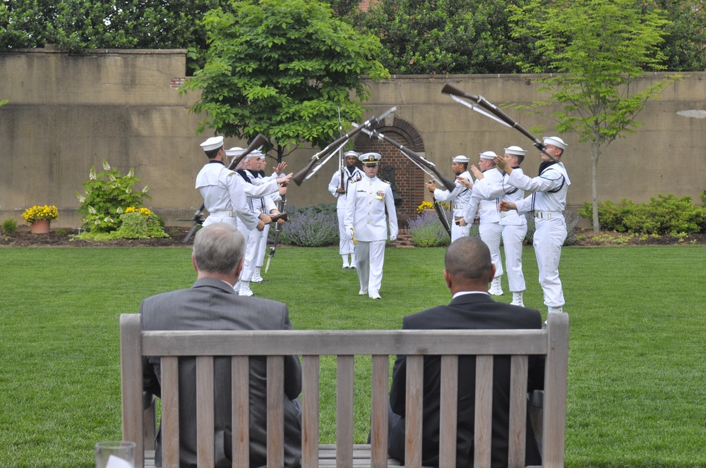 CNO meets with United Arab Emirates navy commander