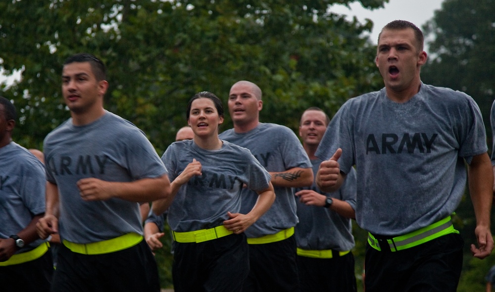 114th Signal Battalion run