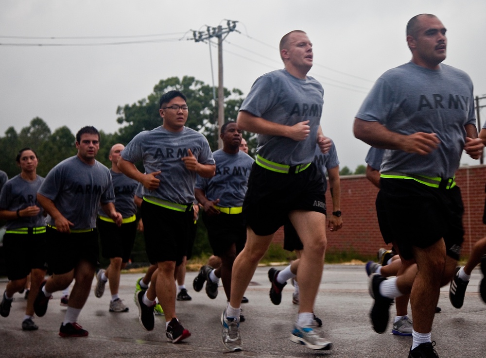 114th Signal Battalion run