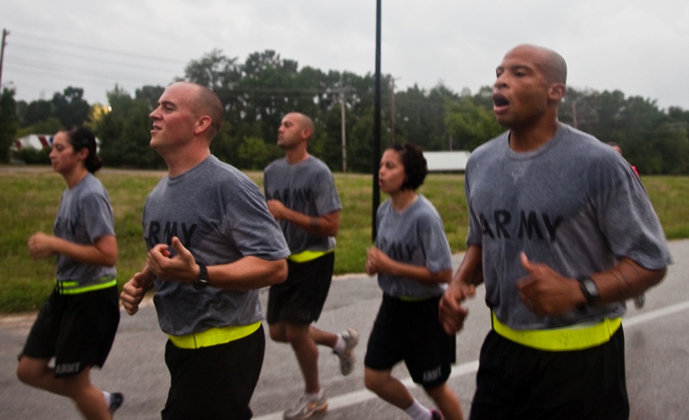 114th Signal Battalion run