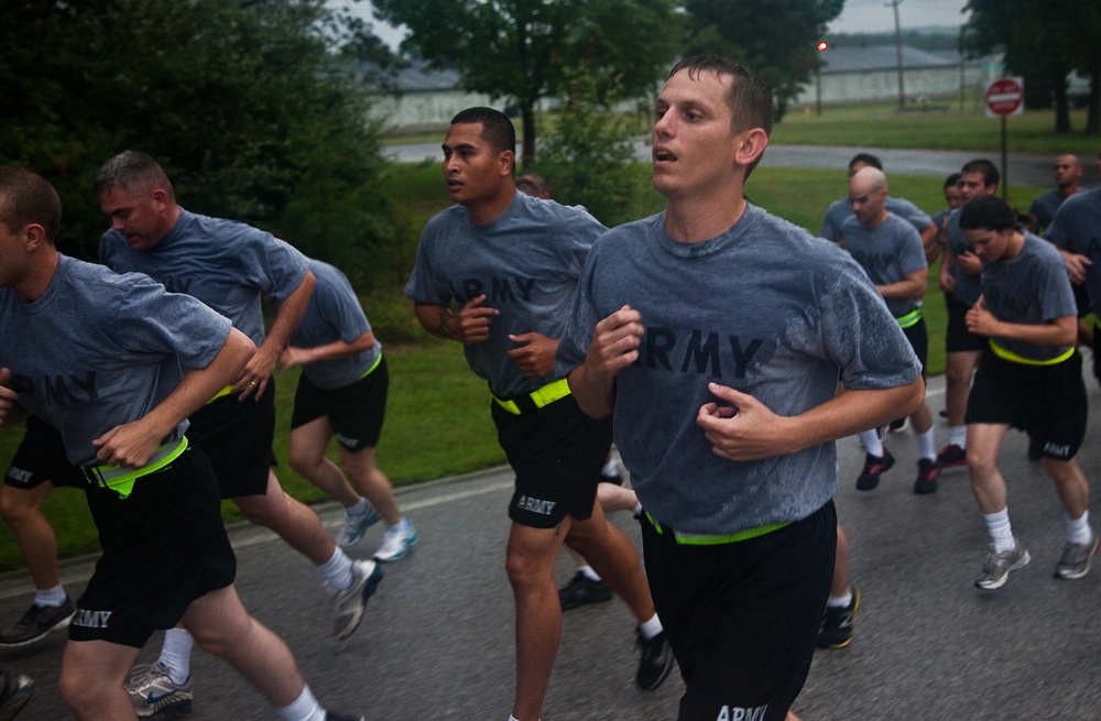 114th Signal Battalion run