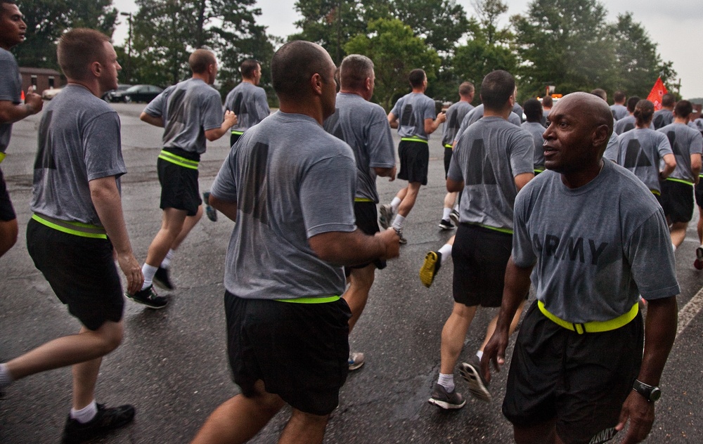 114th Signal Battalion run