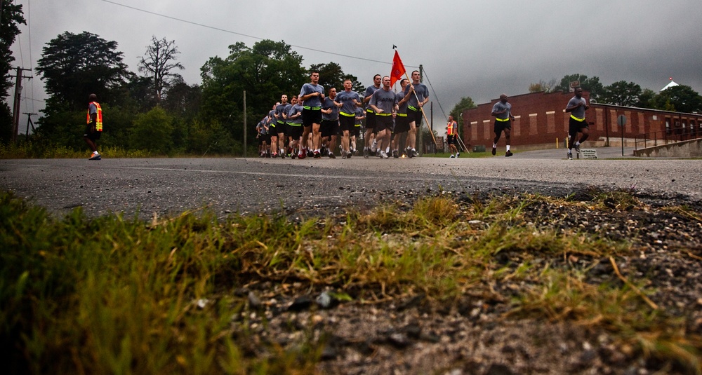 114th Signal Battalion run