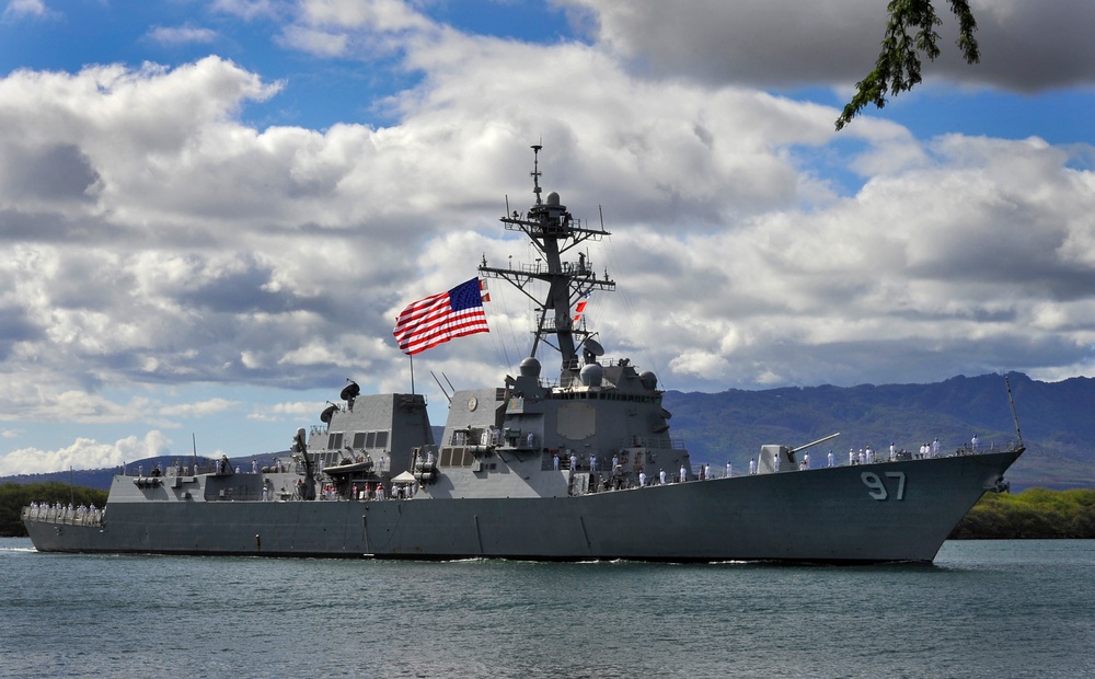 USS Halsey arrives at Joint Base Pearl Harbor-Hickam