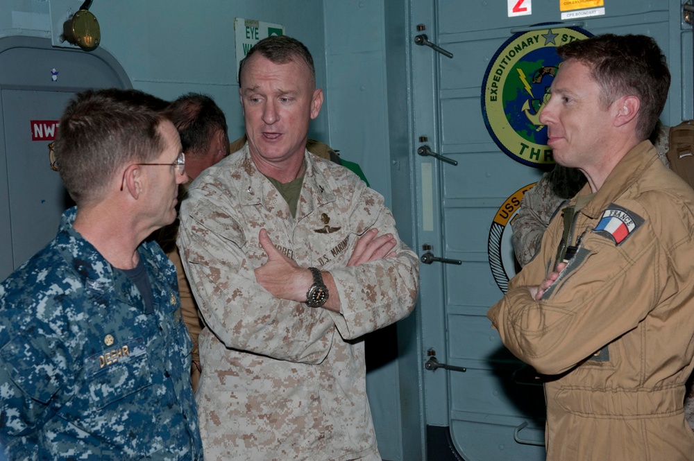 French colonel visits USS Peleliu