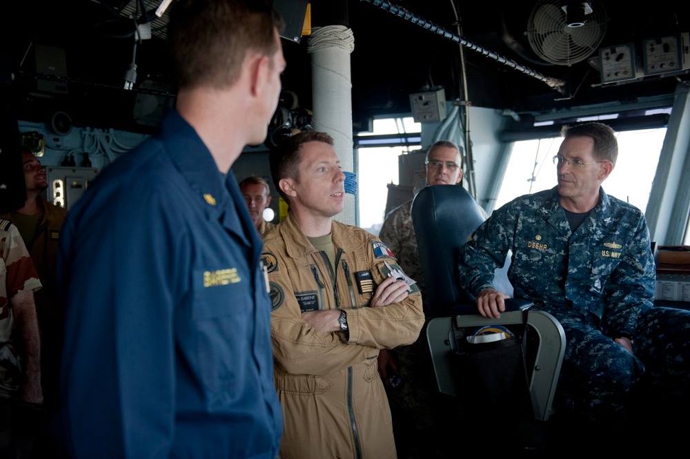 French colonel visits USS Peleliu