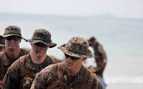 31st MEU, Thai Marines conduct bilateral boat raid