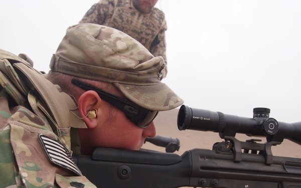 CMRE soldiers fire for German Schützenschnur.