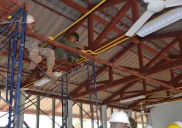 Senior US, Australian military officials visit engineering project