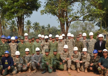 Senior US, Australian military officials visit engineering project