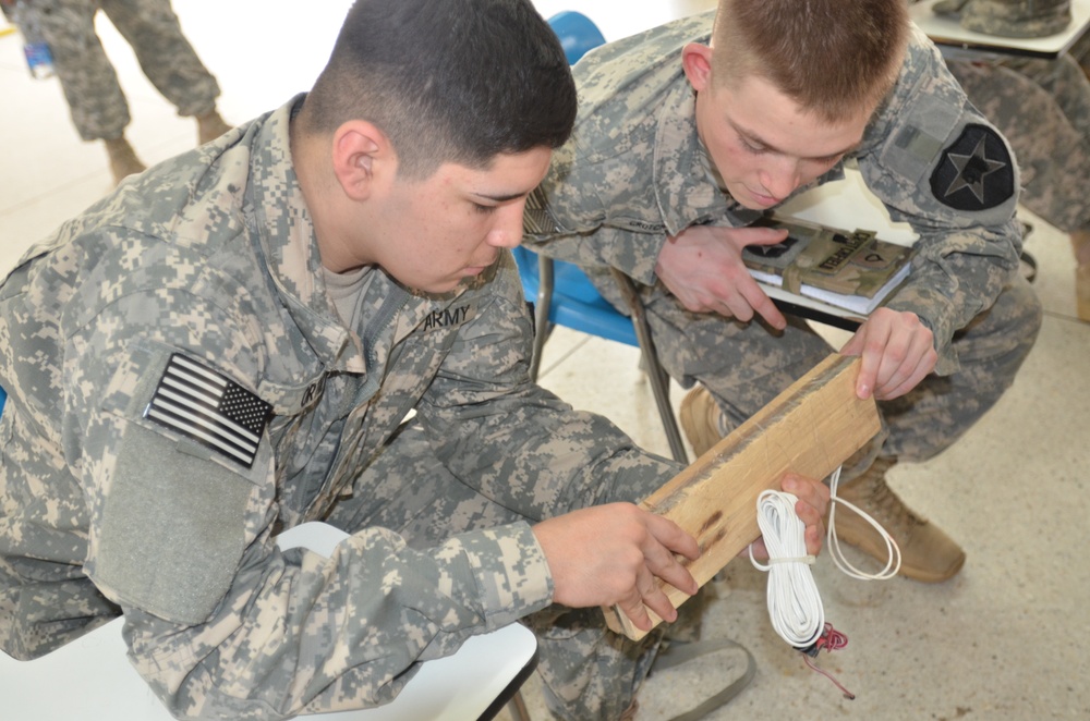 2nd Battalion, 9th Infantry Regiment, 1st Armored Brigade Combat Team, 2nd Infantry Division, conducts training in Exercise Cobra Gold 2013