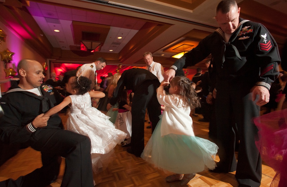 DVIDS Images YMCA Father and Daughter Dance [Image 2 of 2]