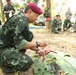 U.S. soldiers learn jungle survival skills
